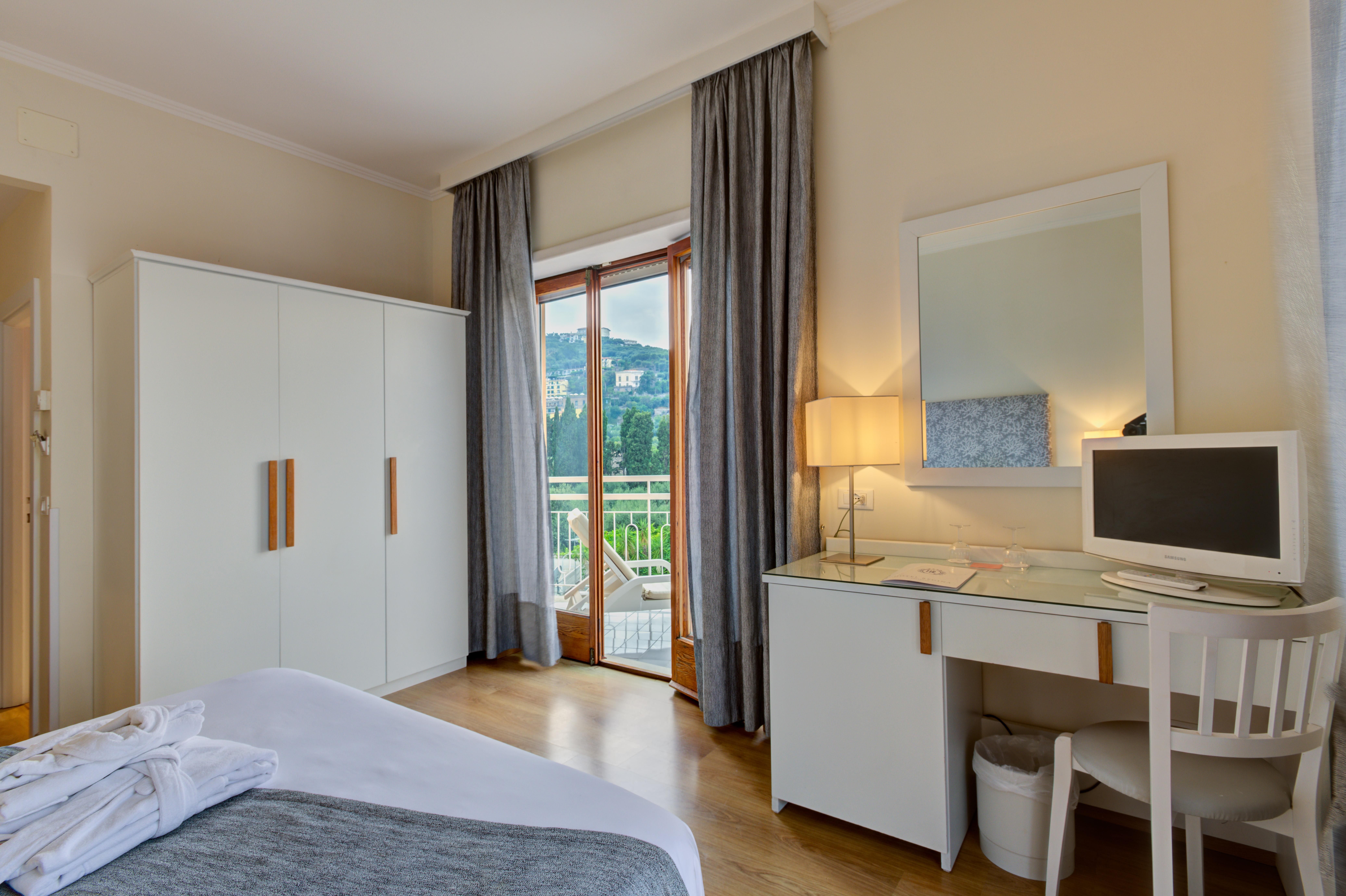 Boutique Hotel Regina Sorrento Dış mekan fotoğraf