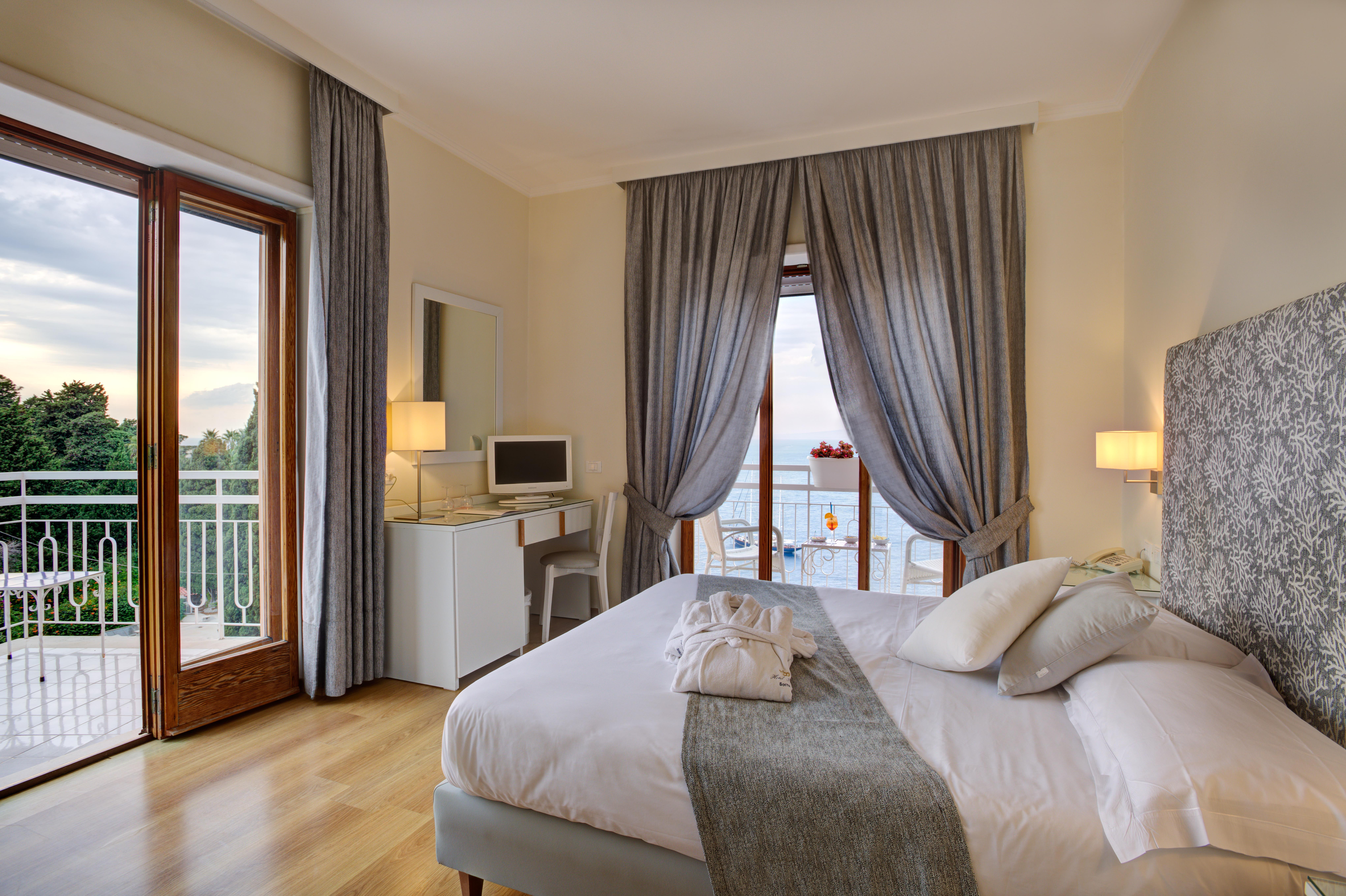 Boutique Hotel Regina Sorrento Dış mekan fotoğraf